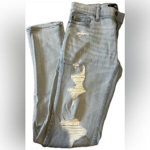 Men’s Hollister light washed jeans